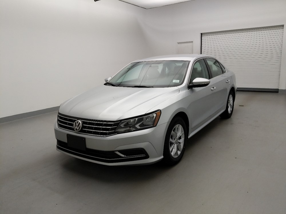 Used 2017 Volkswagen Passat Driver Front Bumper