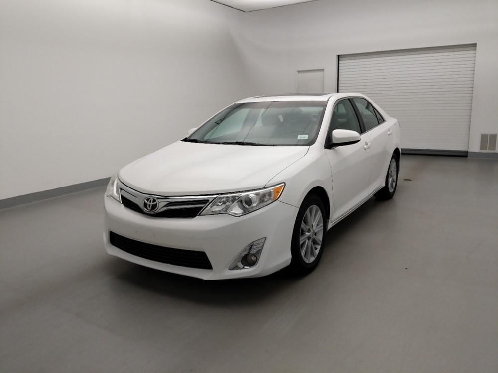 Used 2012 Toyota Camry Driver Front Bumper