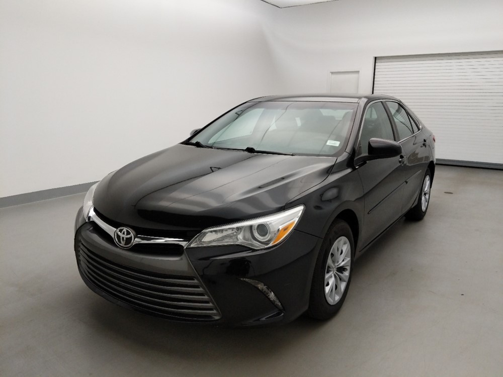 Used 2016 Toyota Camry Driver Front Bumper