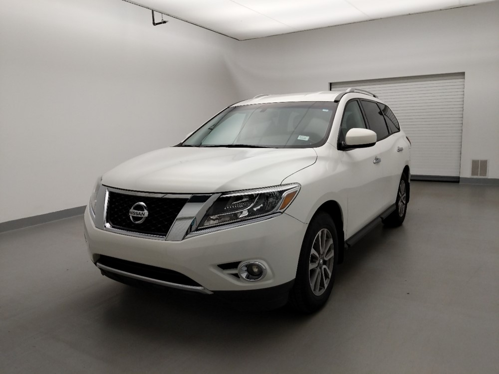 Used 2014 Nissan Pathfinder Driver Front Bumper