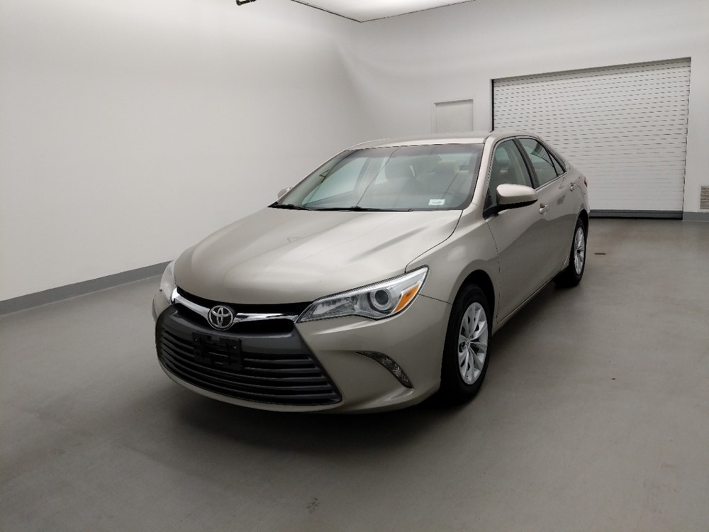 Used 2015 Toyota Camry Driver Front Bumper