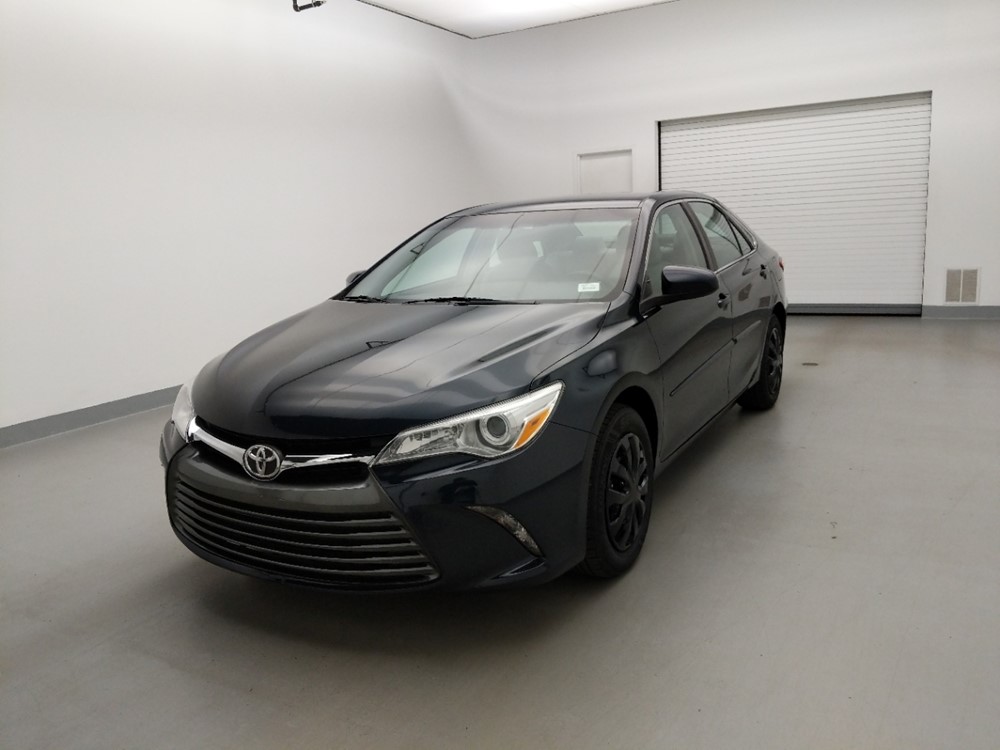 Used 2016 Toyota Camry Driver Front Bumper