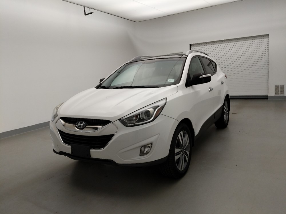 Used 2014 Hyundai Tucson Driver Front Bumper
