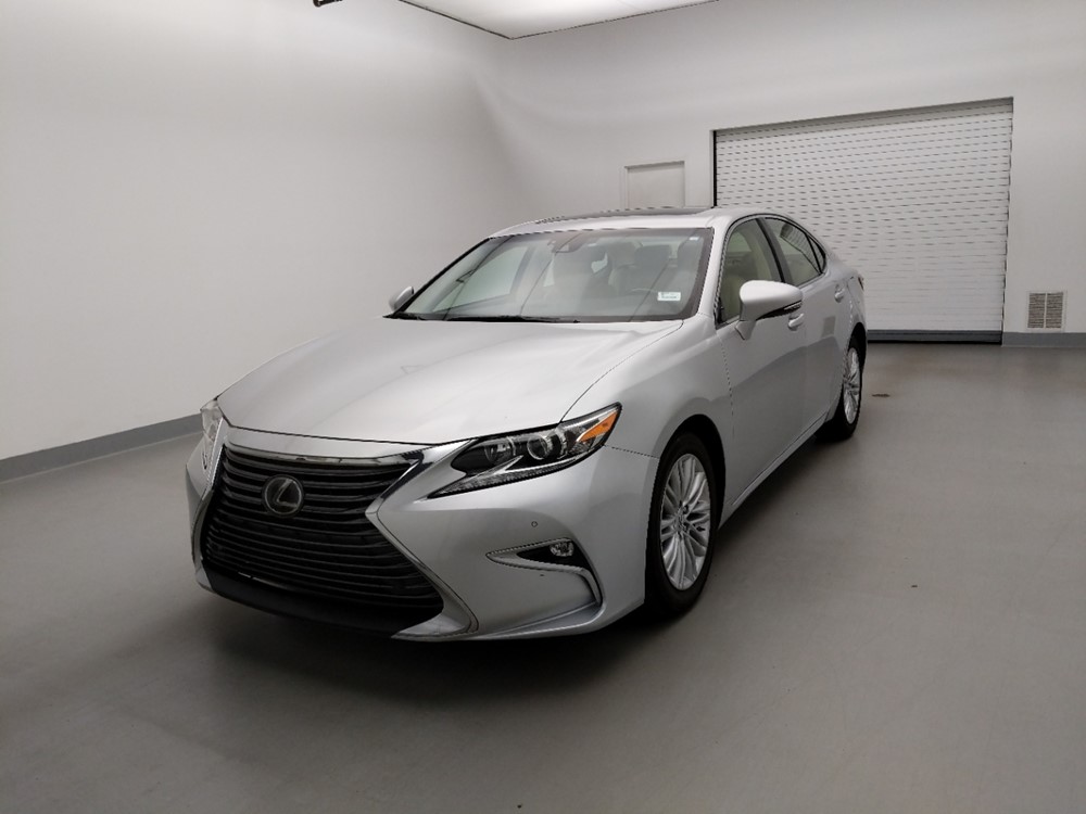 Used 2016 Lexus ES 350 Driver Front Bumper