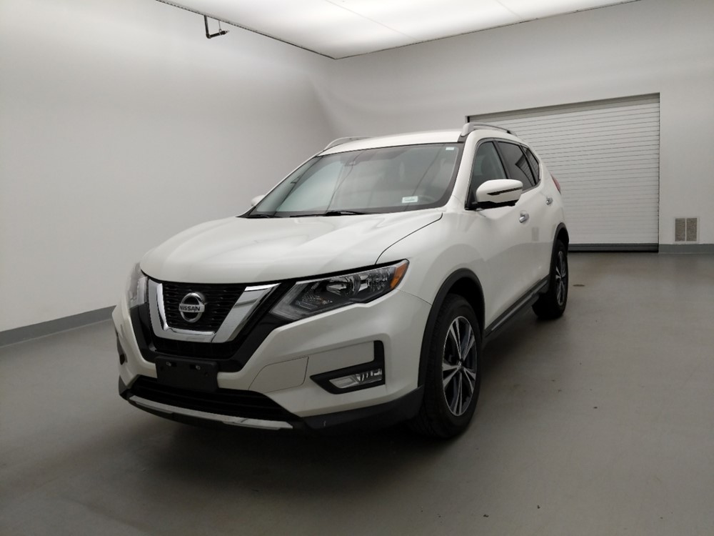 Used 2017 Nissan Rogue Driver Front Bumper