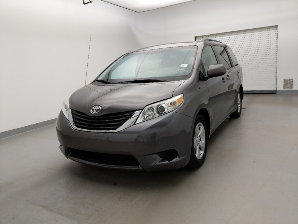 Used 2011 Toyota Sienna Driver Front Bumper