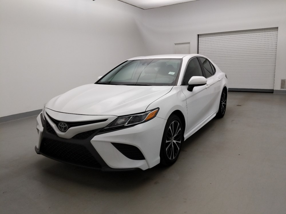 Used 2019 Toyota Camry Driver Front Bumper