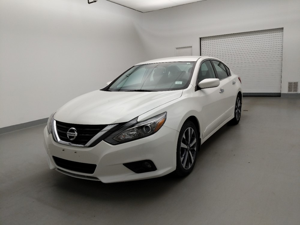 Used 2016 Nissan Altima Driver Front Bumper