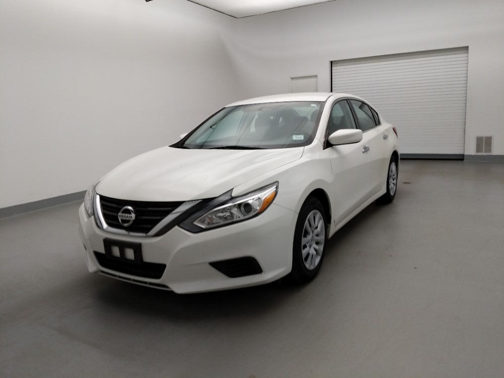 Used 2017 Nissan Altima Driver Front Bumper