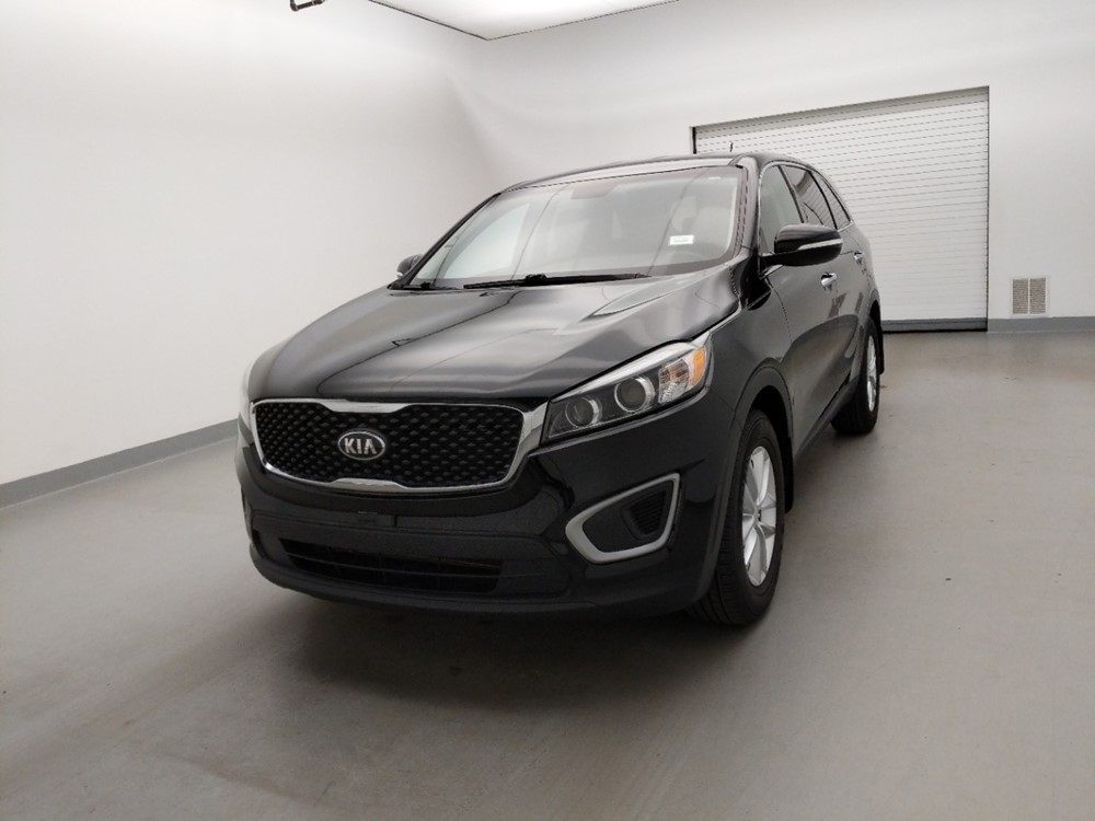 Used 2016 Kia Sorento Driver Front Bumper