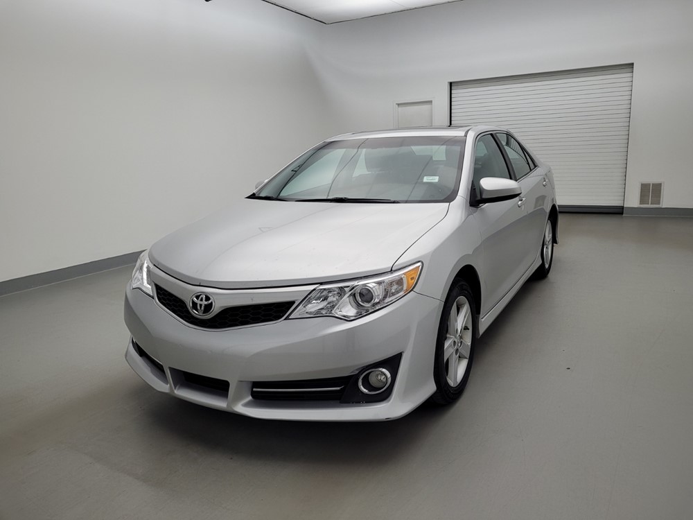 Used 2013 Toyota Camry Driver Front Bumper
