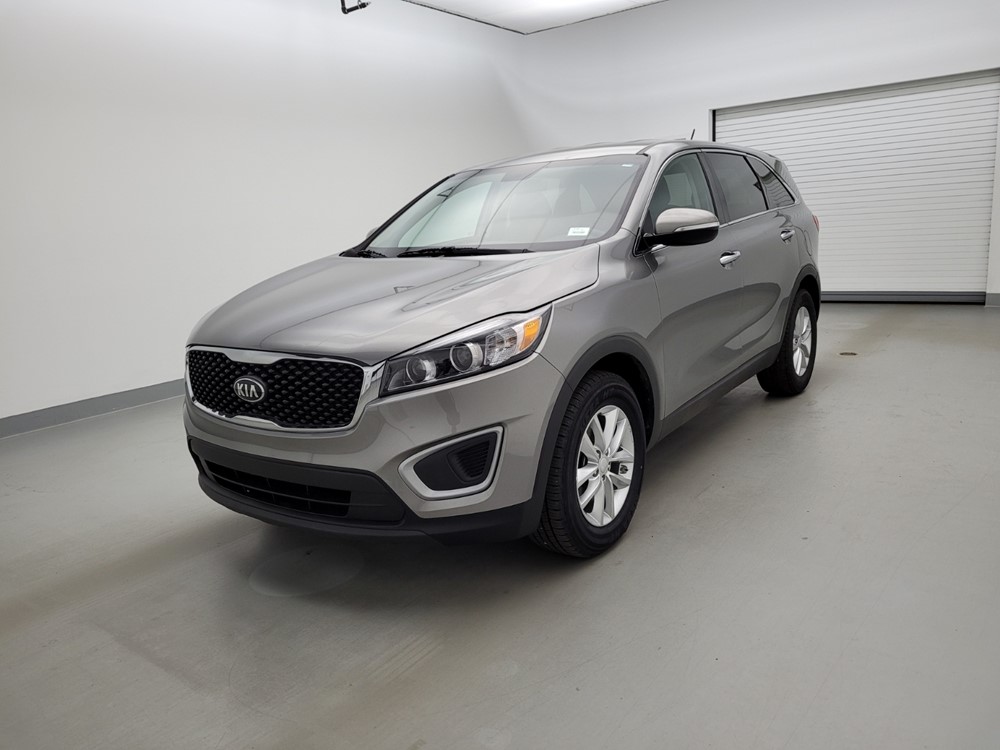 Used 2017 Kia Sorento Driver Front Bumper