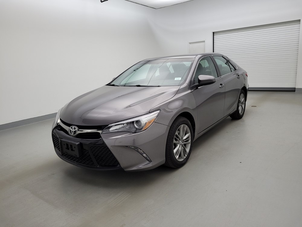 Used 2017 Toyota Camry Driver Front Bumper