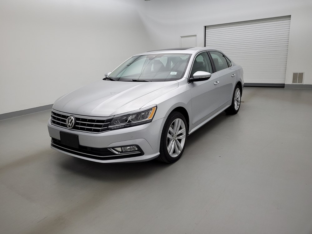 Used 2018 Volkswagen Passat Driver Front Bumper