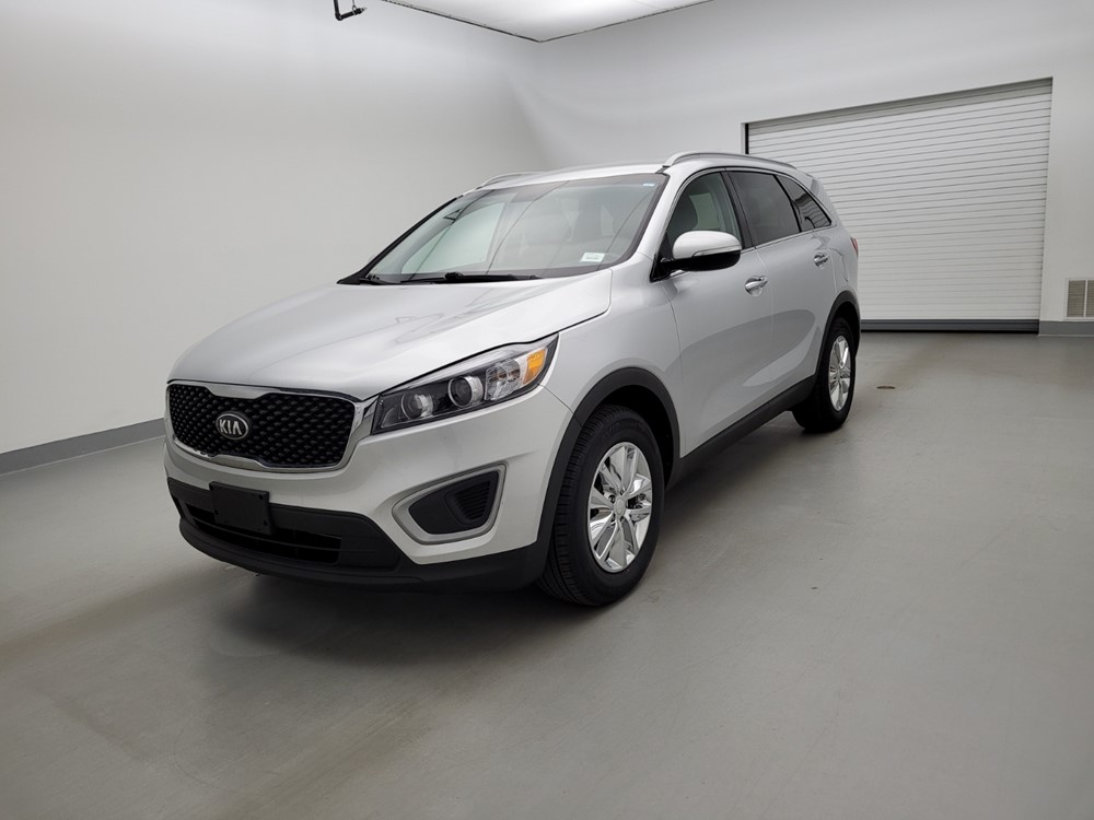 Used 2016 Kia Sorento Driver Front Bumper