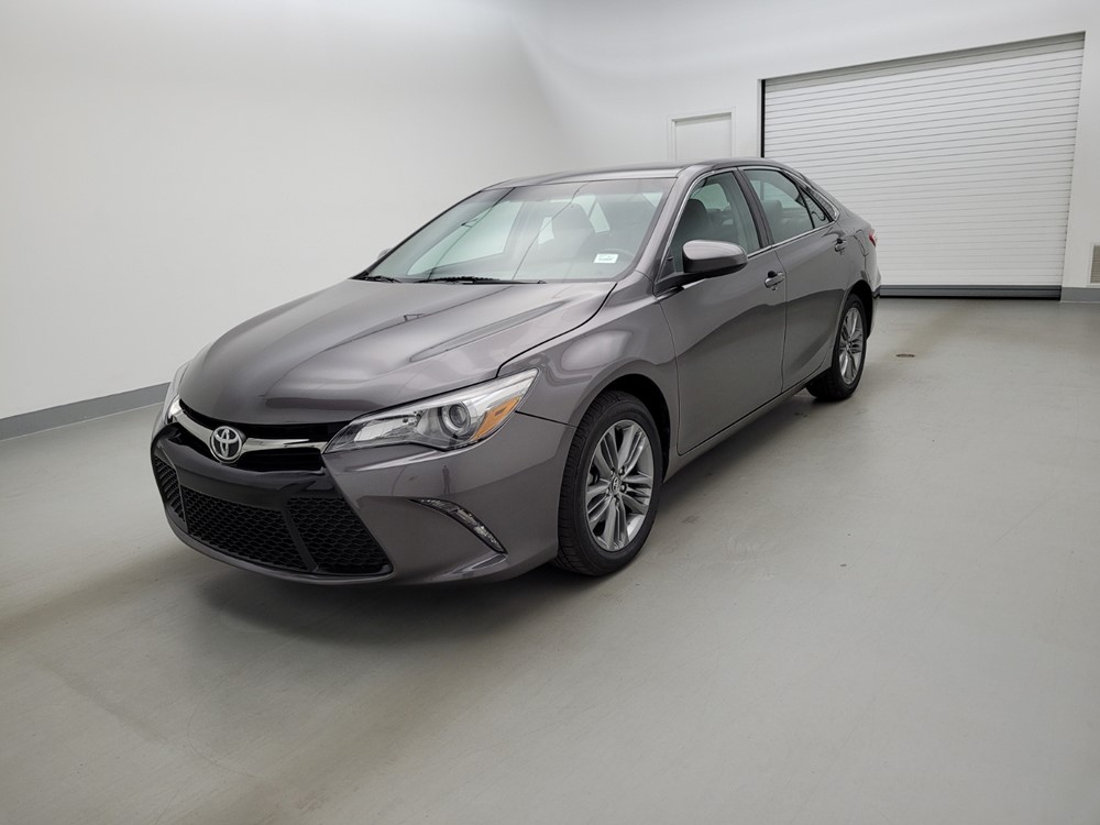 Used 2017 Toyota Camry Driver Front Bumper