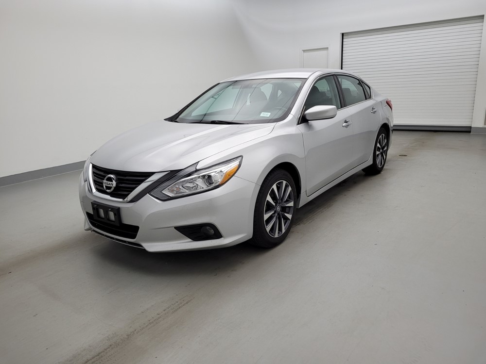 Used 2017 Nissan Altima Driver Front Bumper
