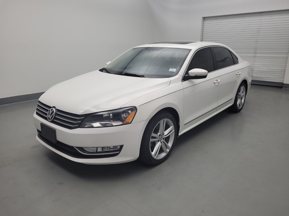 Used 2015 Volkswagen Passat Driver Front Bumper