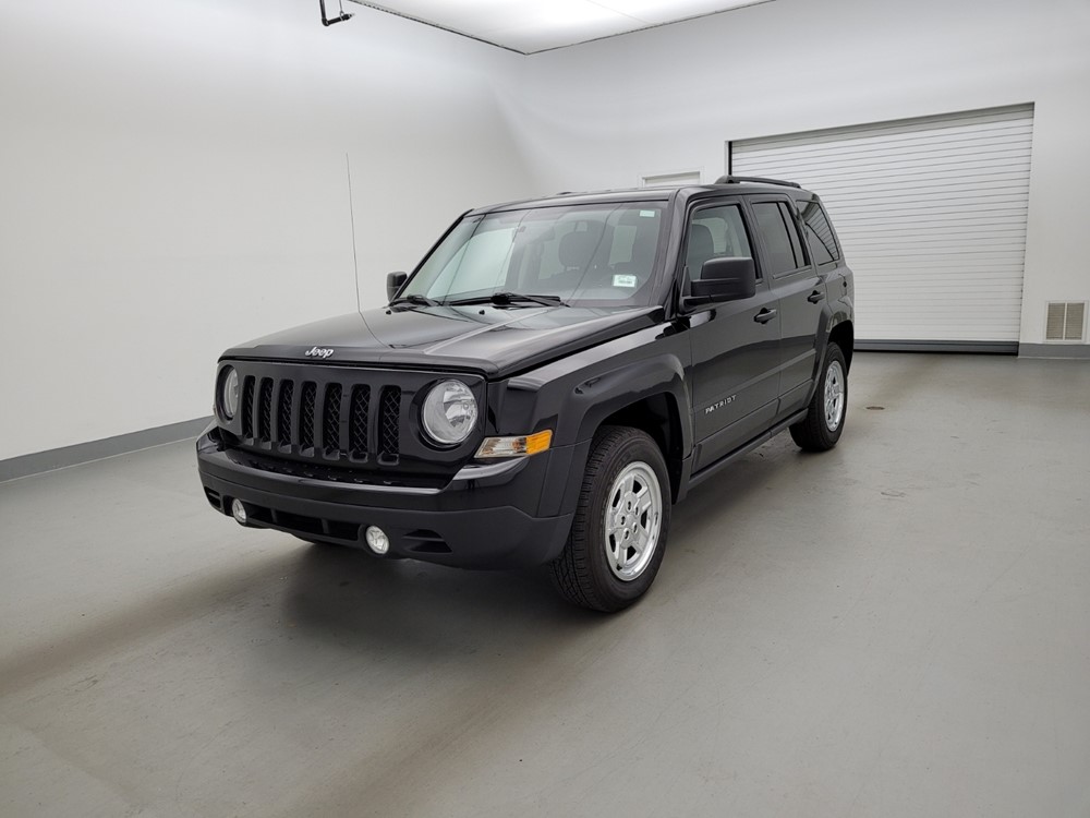 Used 2017 Jeep Patriot Driver Front Bumper