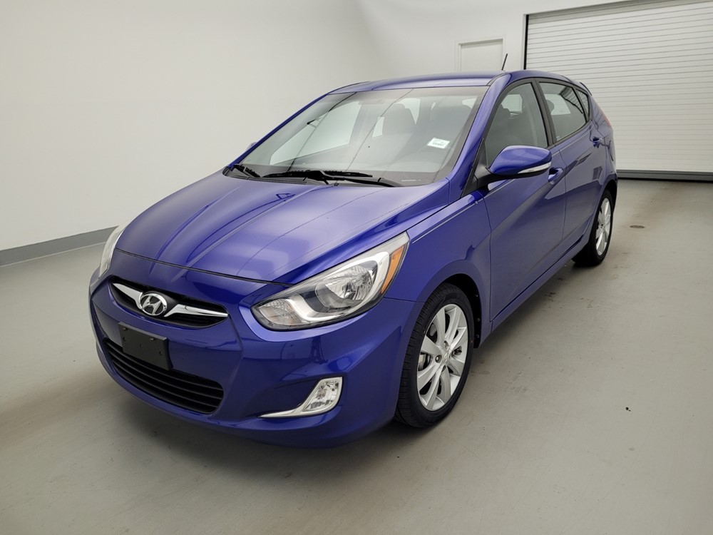 Used 2013 Hyundai Accent Driver Front Bumper