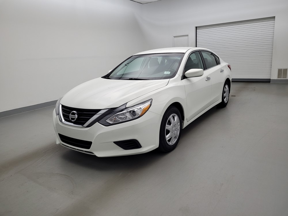 Used 2018 Nissan Altima Driver Front Bumper
