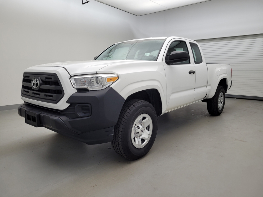 Used 2016 Toyota Tacoma Driver Front Bumper
