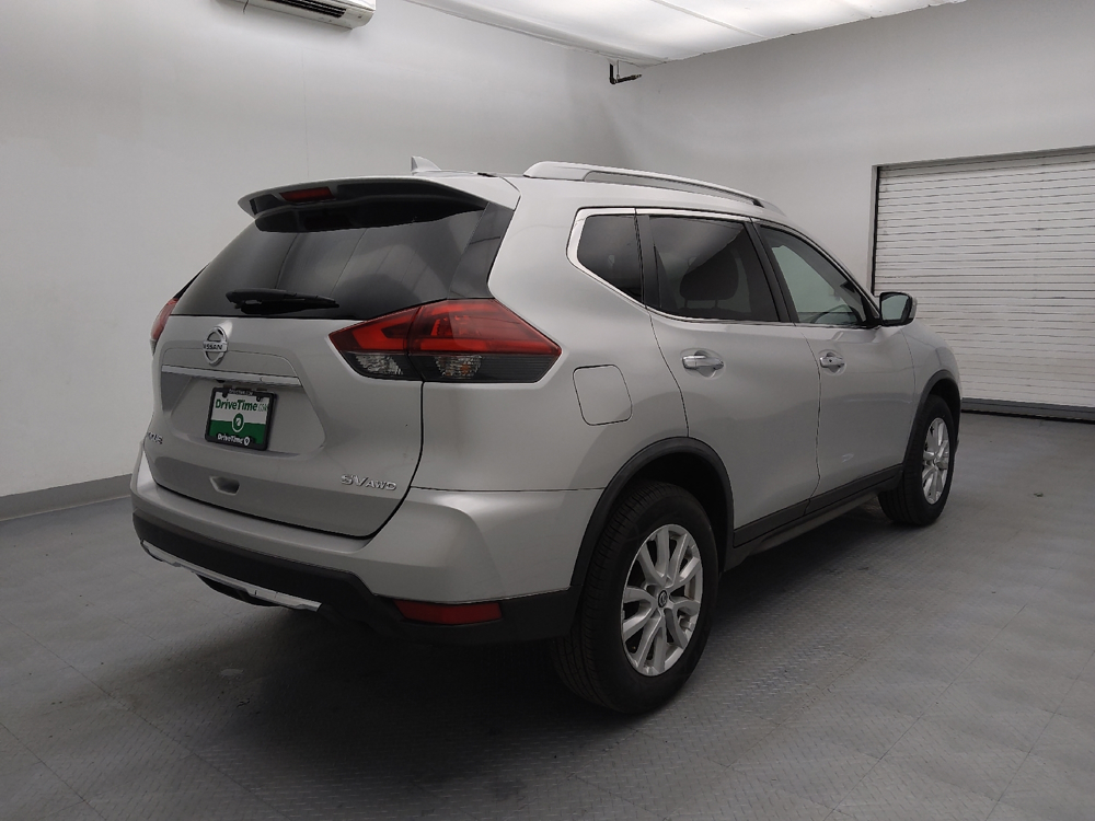 2018 Nissan Rogue SV - Photo 7