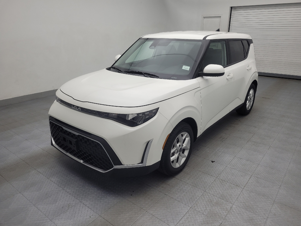 2024 Kia Soul LX's photo