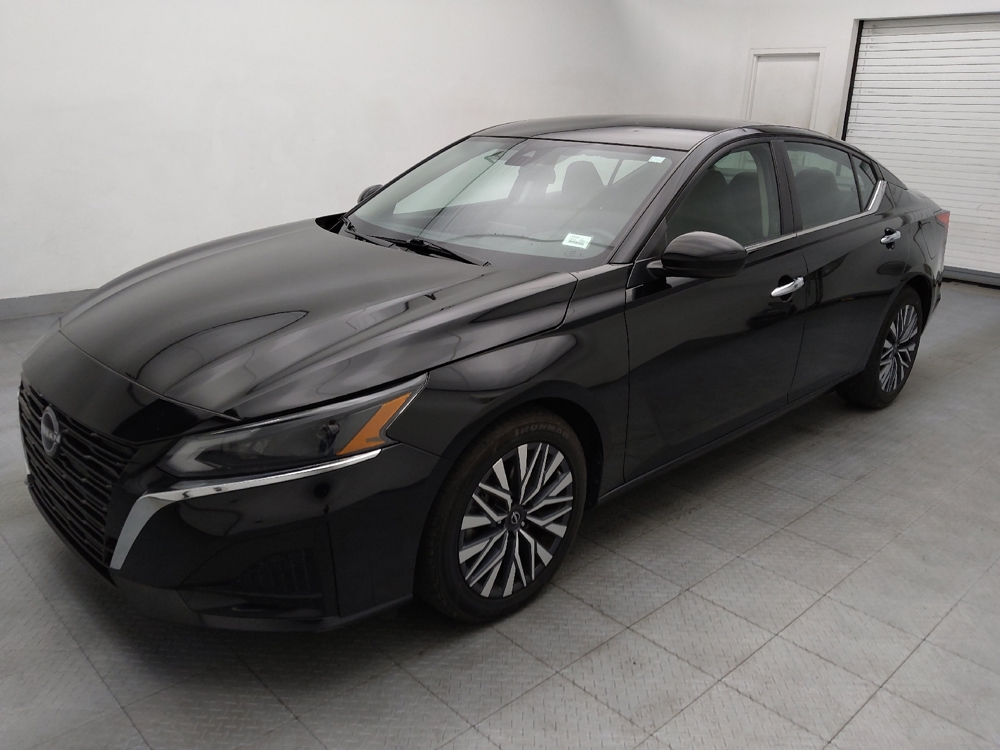 2023 Nissan Altima SV