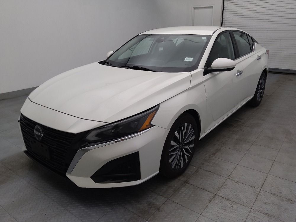 2023 Nissan Altima SV