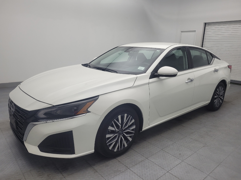 2023 Nissan Altima SV