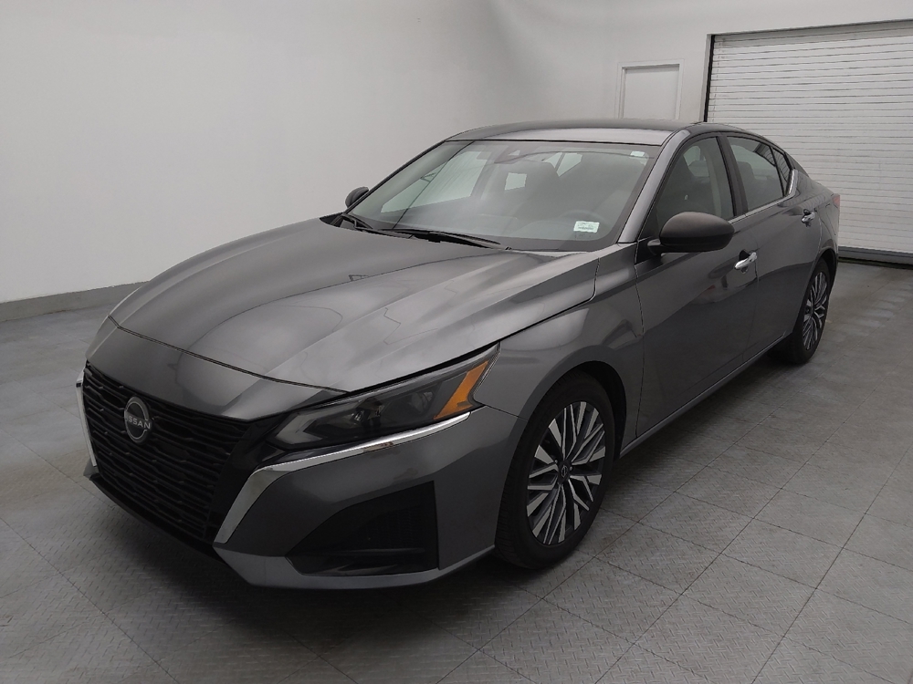 2024 Nissan Altima SV's photo