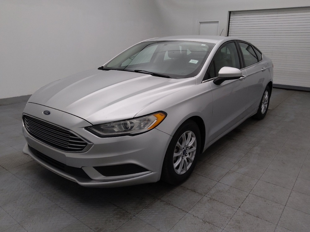 2018 Ford Fusion S's photo