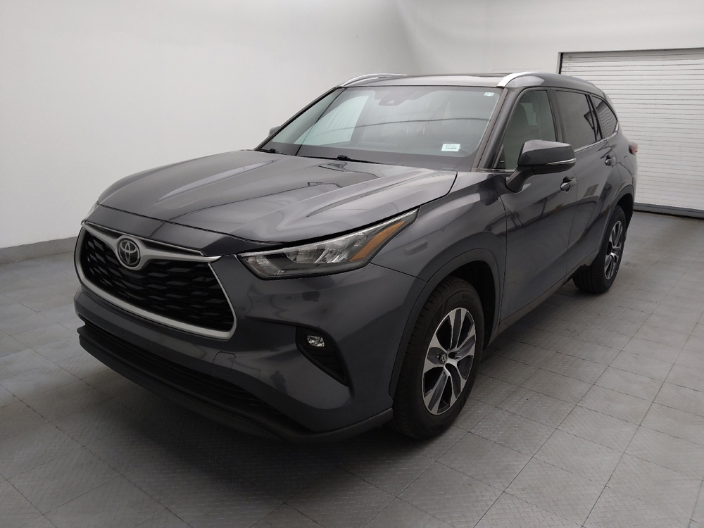 2020 Toyota Highlander XLE's photo