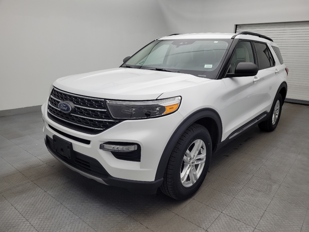 2023 Ford Explorer XLT's photo