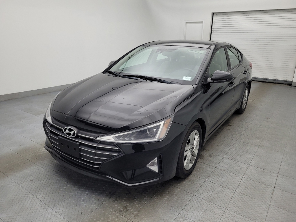 2019 Hyundai Elantra SEL's photo