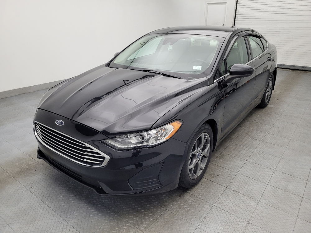2020 Ford Fusion SE's photo