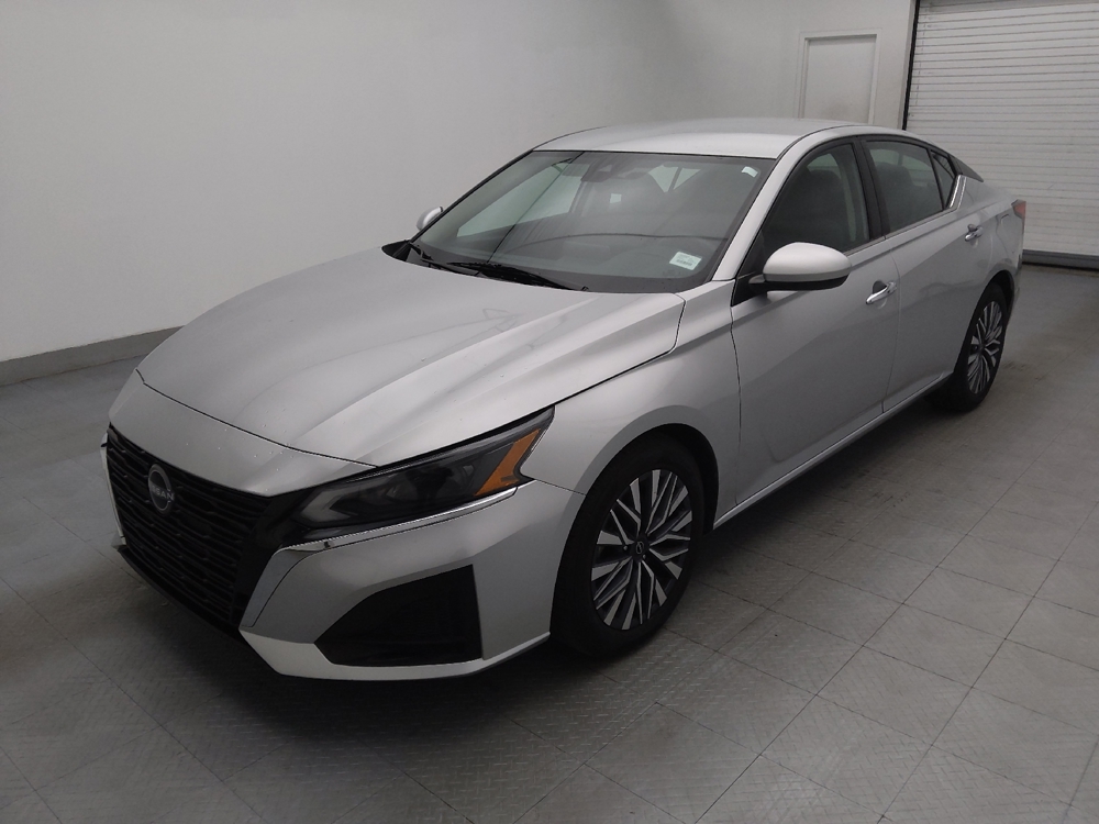 2023 Nissan Altima SV