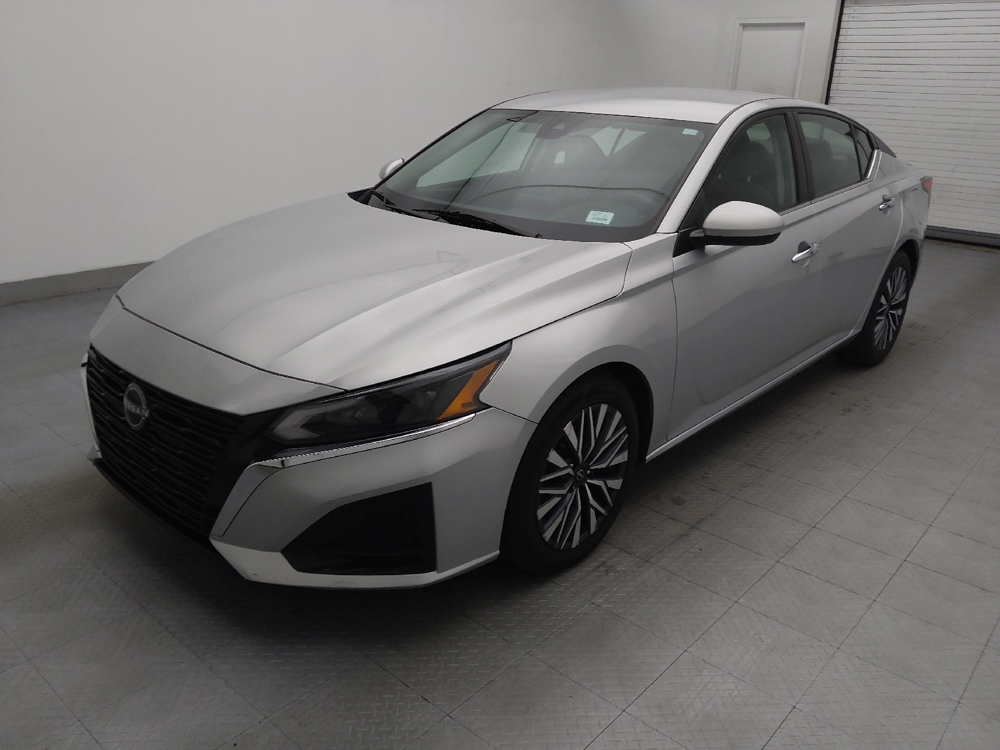2023 Nissan Altima SV