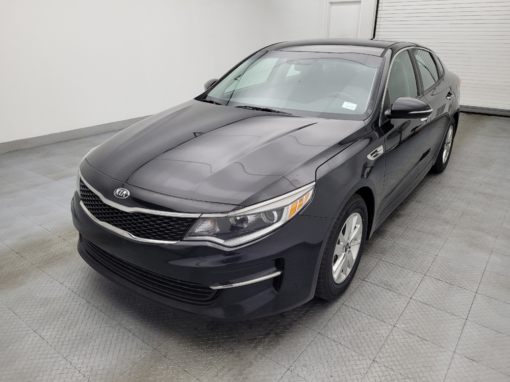 2016 Kia Optima LX's photo