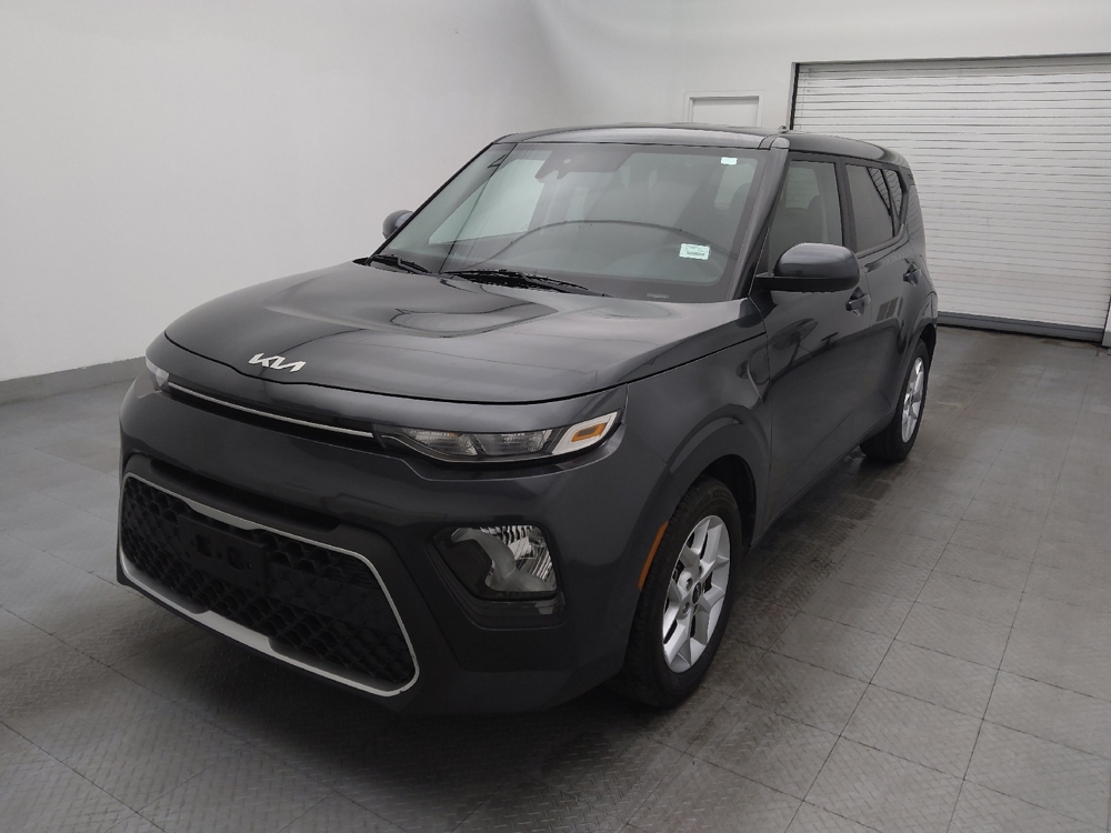 2022 Kia Soul LX's photo