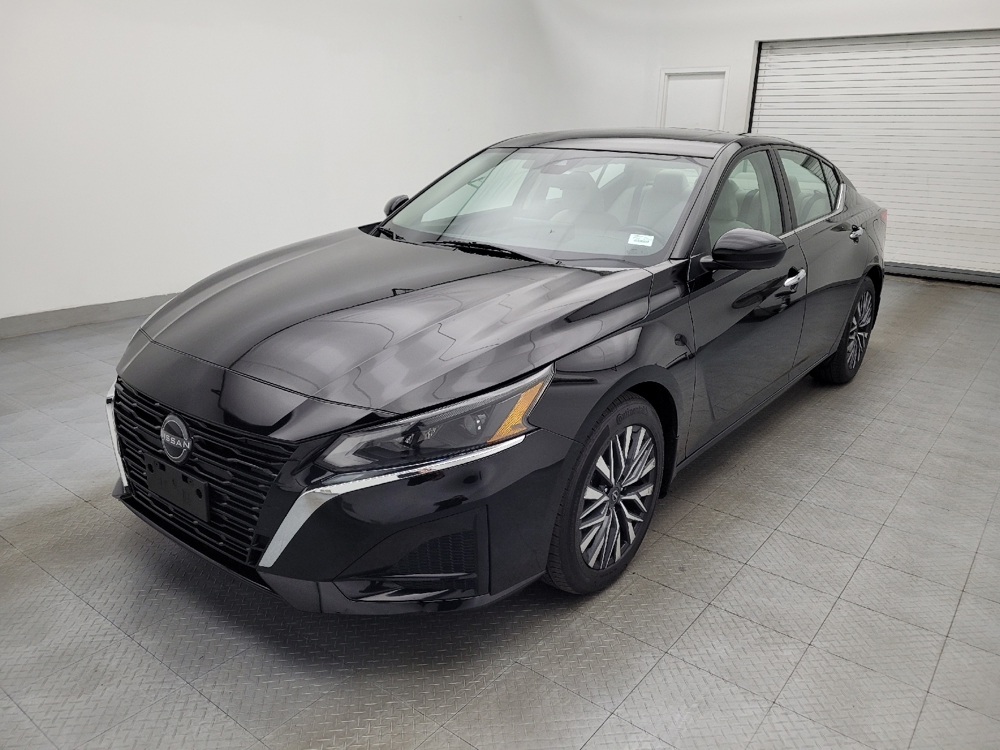 2023 Nissan Altima SV's photo