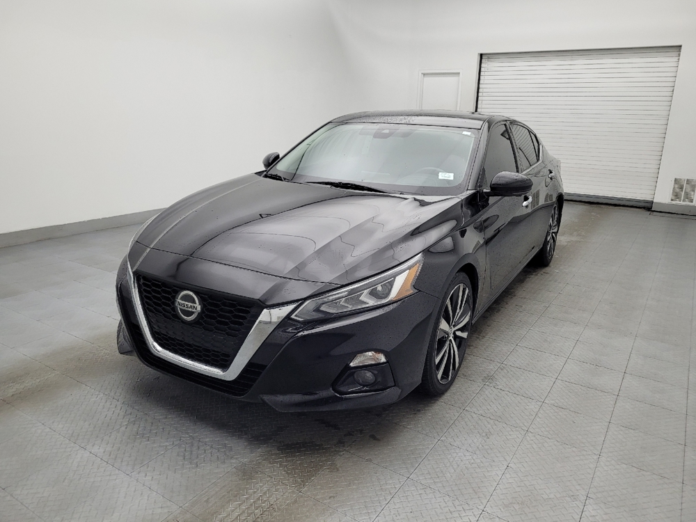 2020 Nissan Altima Platinum's photo