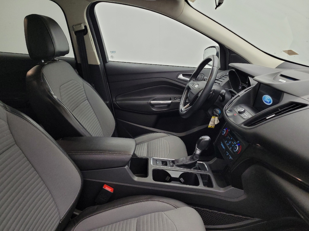 2017 Ford Escape SE - Photo 16