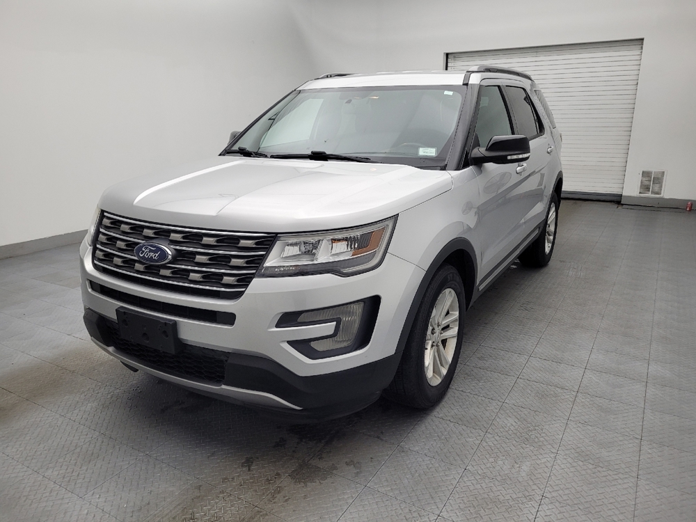 2017 Ford Explorer XLT's photo
