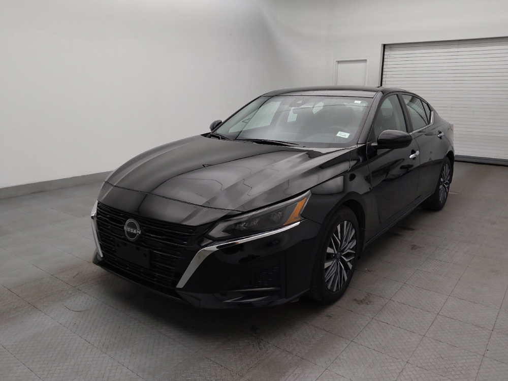 2023 Nissan Altima SV's photo