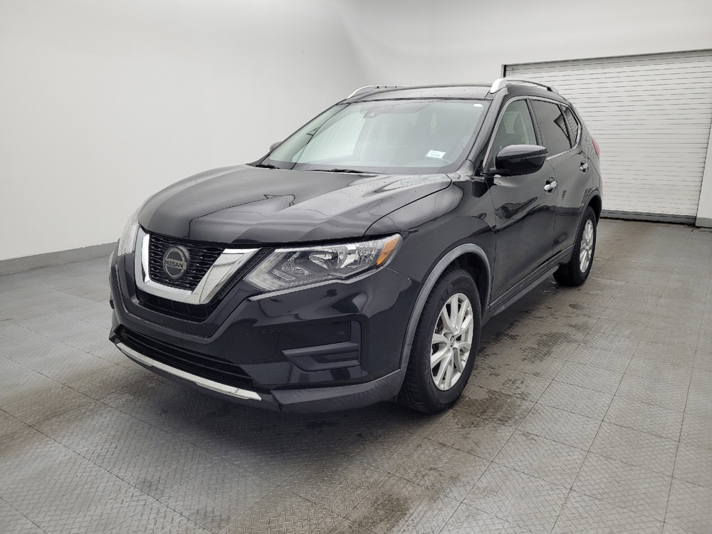 2020 Nissan Rogue SV's photo