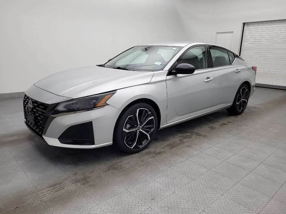 2023 Nissan Altima SR