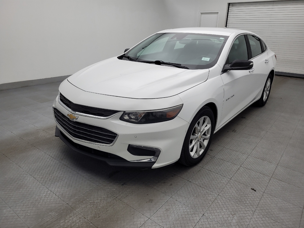 2017 Chevrolet Malibu Premier's photo