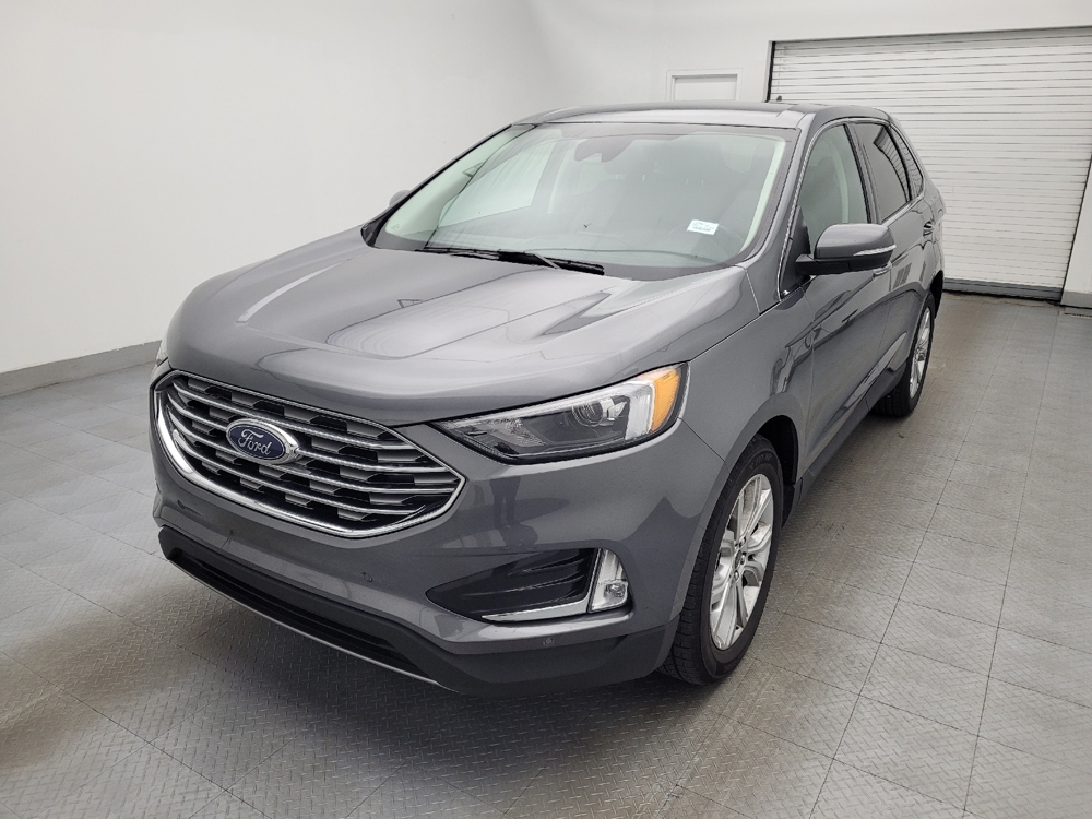 2024 Ford Edge Titanium's photo